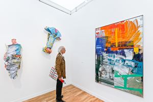 Lynda Benglis and Robert Rauschenberg, <a href='/art-galleries/pace-gallery/' target='_blank'>Pace Gallery</a>, FIAC, Paris (17–20 October 2019). Courtesy Ocula. Photo: Charles Roussel.